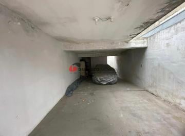 Casa · 180m² · 1 Quarto · 2 Vagas · Casa em Quinta da Paineira
