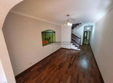 Casa · 207m² · 3 Quartos · 2 Vagas · Sobrado em Campestre