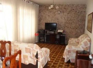 Casa · 224m² · 2 Quartos · 5 Vagas · Casa em Santa Maria