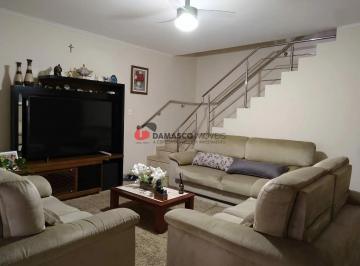 Casa · 100m² · 2 Quartos · 2 Vagas · Sobrado em Vila Arapuã