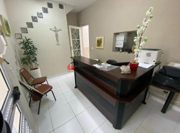 Casa · 220m² · Sobrado em Santa Maria