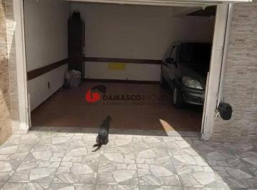 Casa · 210m² · 4 Quartos · 3 Vagas · Sobrado em Parque Tomas Saraiva