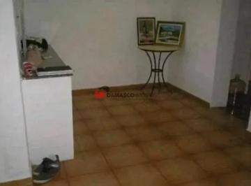 Casa · 160m² · 2 Quartos · 1 Vaga · Sobrado em Cerâmica