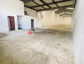 Comercial · 715m² · Galpão/Depósito/Armazém em Vila Palmares