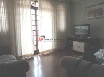 Casa · 246m² · 3 Quartos · 2 Vagas · Sobrado em Vila Palmares