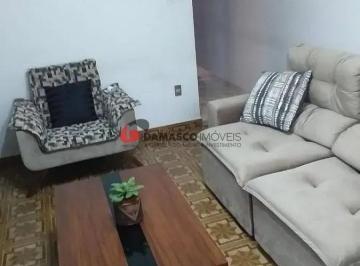 Casa · 224m² · 3 Quartos · 7 Vagas · Sobrado em Campestre