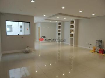 Casa · 631m² · Sobrado em Osvaldo Cruz