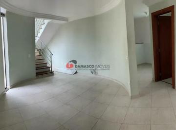 Casa · 390m² · 3 Quartos · 5 Vagas · Sobrado em Jardim São Caetano