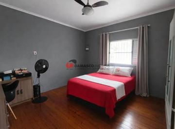 Casa · 244m² · 5 Quartos · 2 Vagas · Sobrado em Santa Paula