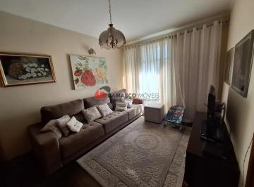 Casa · 140m² · 3 Quartos · 2 Vagas · Sobrado em Santa Maria
