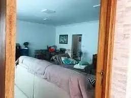 Casa · 400m² · 3 Quartos · 2 Vagas · Sobrado em Barcelona