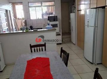 Casa · 290m² · 3 Quartos · 5 Vagas · Sobrado em Vila Assunção