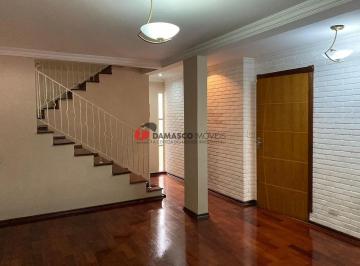 Casa · 180m² · 3 Quartos · 2 Vagas · Sobrado em Campestre