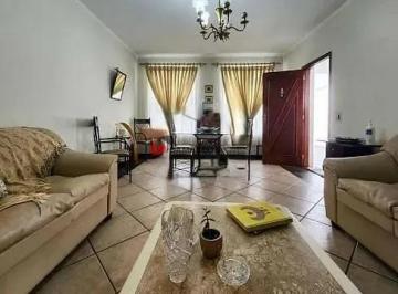 Casa · 300m² · 4 Quartos · 6 Vagas · Casa em Santa Maria