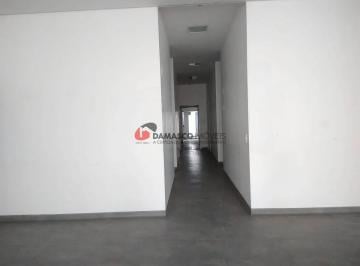 Comercial · 340m² · 3 Vagas · Edifício Comercial em Santa Paula