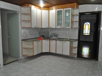 Casa · 200m² · 4 Quartos · 3 Vagas · Sobrado em Vila Valparaíso