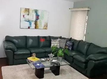 Casa · 326m² · 3 Quartos · 5 Vagas · Sobrado em Santa Maria
