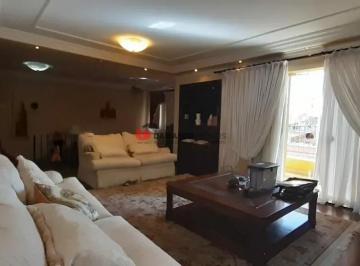 Casa · 780m² · 3 Quartos · 6 Vagas · Sobrado em Osvaldo Cruz