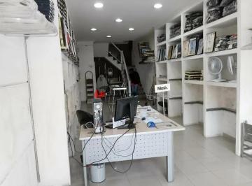 Comercial · 160m² · Loja em Fundação