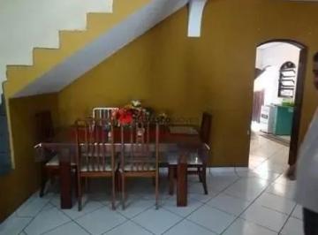 Casa · 240m² · 3 Quartos · 3 Vagas · Sobrado em Boa Vista