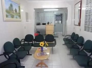 Casa · 199m² · 3 Quartos · Sobrado em Santo Antônio