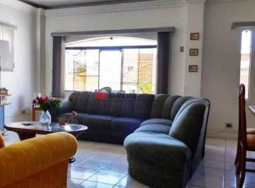 Casa · 333m² · 5 Quartos · 6 Vagas · Sobrado em São José