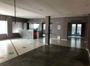 Casa · 455m² · 3 Vagas · Casa em Centro