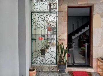 Casa · 115m² · 2 Quartos · 2 Vagas · Sobrado em Centro