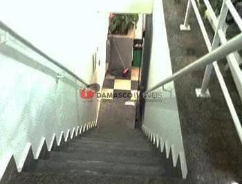 Comercial · 100m² · Loja em Cerâmica