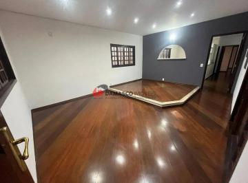 Casa · 240m² · 2 Quartos · 2 Vagas · Casa em Osvaldo Cruz