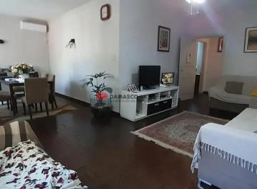 Casa · 310m² · 3 Quartos · 2 Vagas · Casa em Centro