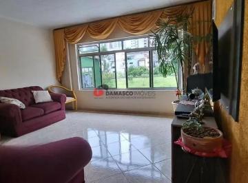 Casa · 315m² · 2 Quartos · 4 Vagas · Casa em Santa Maria
