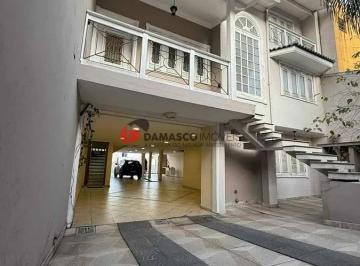 Casa · 267m² · 4 Quartos · 8 Vagas · Casa em Vila Guiomar