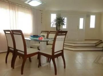 Casa · 233m² · 3 Quartos · 4 Vagas · Casa em Parque Dom Henrique