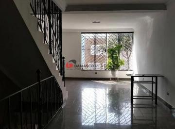 Casa · 240m² · 3 Quartos · 2 Vagas · Sobrado em Ipiranga