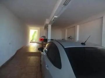 Casa · 305m² · 5 Quartos · 4 Vagas · Casa em Vila California