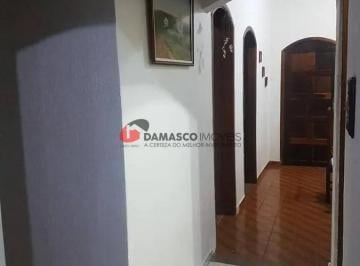 Casa · 195m² · 3 Quartos · 2 Vagas · Casa em Cerâmica