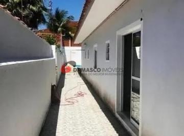 Casa · 200m² · 4 Quartos · 5 Vagas · Casa em Balneario Gaivotas