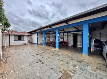 Varanda · Casa Térrea de esquina - 4 Quartos - Setor Jaó Casa de Rua com 4 Quarto(s) por R$ 900000.00 no setor