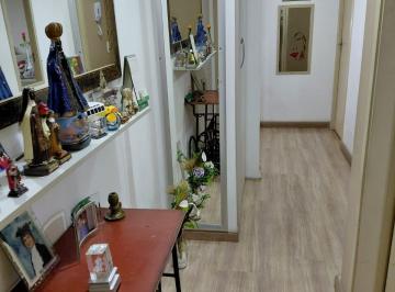 Apartamento · 48m² · 2 Quartos · Apartamento em Centro Histórico