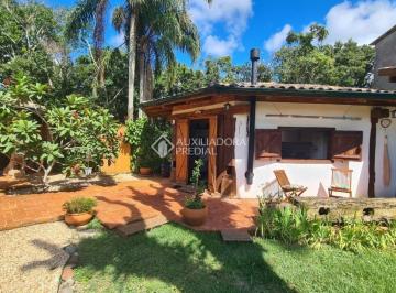 Casa · 130m² · 2 Quartos · 4 Vagas · Casa  com 590 m² terreno  e Potencial de Ampliação, próximo a praia do Moçambique  - Florianópolis