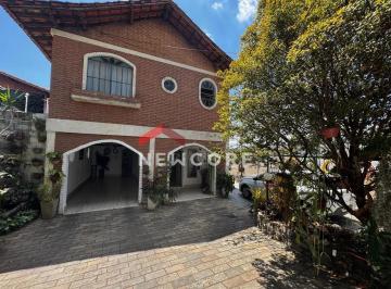 Casa · 380m² · 4 Quartos · 4 Vagas · Casa em Rua Melo Teixeira - Álvaro Camargos - Belo Horizonte/MG