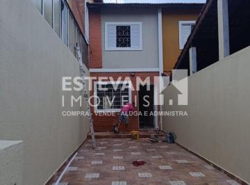 Casa · 70m² · 2 Quartos · 2 Vagas · SOBRADO A VENDA TODO REFORMADO NO BAIRRO DO CAMPO LIMPO.