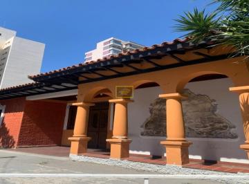 Comercial · 366m² · Casa Térrea Na Esquina da Rua Catão na Lapa