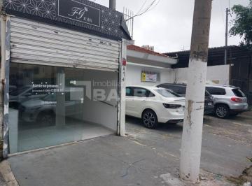Casa · 200m² · 3 Vagas · CASA TÉRREA COMERCIAL - EXCELENTE LOCALIZAÇÃO !