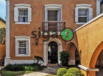 Casa · 300m² · 3 Quartos · 2 Vagas · Casa Assobradada no Jardim Europa, com 3 suítes, Mobiliado, 2 vagas, para Venda ou locação.
