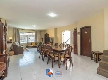 5d4b4791-bdb0-4241-ac2a-193a0da4007a.jpg · Casa para venda em Jardim Umuarama com 3 quartos, sendo 3 suítes, 194m²