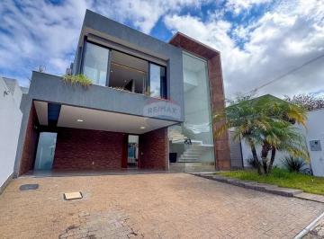Casa · 400m² · 4 Quartos · 4 Vagas · SOBRADO NOVO | 400m² CONSTRUÍDOS | 4 SUÍTES | PISCINA AQUECIDA | CONDOMÍNIO FECHADO | GUARÁ PARK