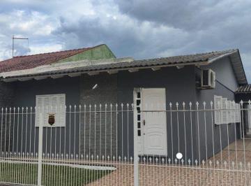 Casa · 220m² · 4 Quartos · 2 Vagas · Casa de 4 dormitórios e 2 vagas de garagem no Bairro Monte Carlos Cachoeirinha.