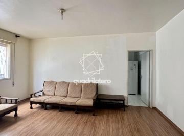 Apartamento · 89m² · 1 Quarto · 1 Vaga · 77m² no Centro de Pelotas | 1 Dormitório Amplo no Edifício Saint Clair | Garagem